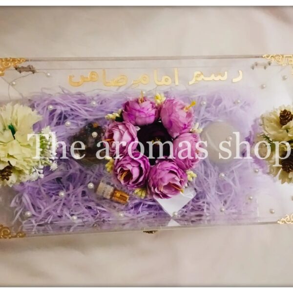 Acrylic gift box with lavender decoration - Image 3